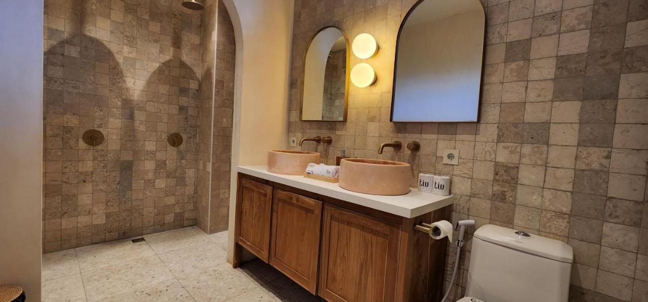 Tiu Oasis Lombok Hotell Kuta  Exteriör bild