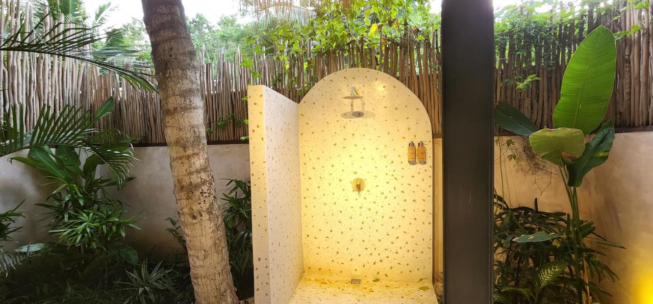 Tiu Oasis Lombok Hotell Kuta  Exteriör bild